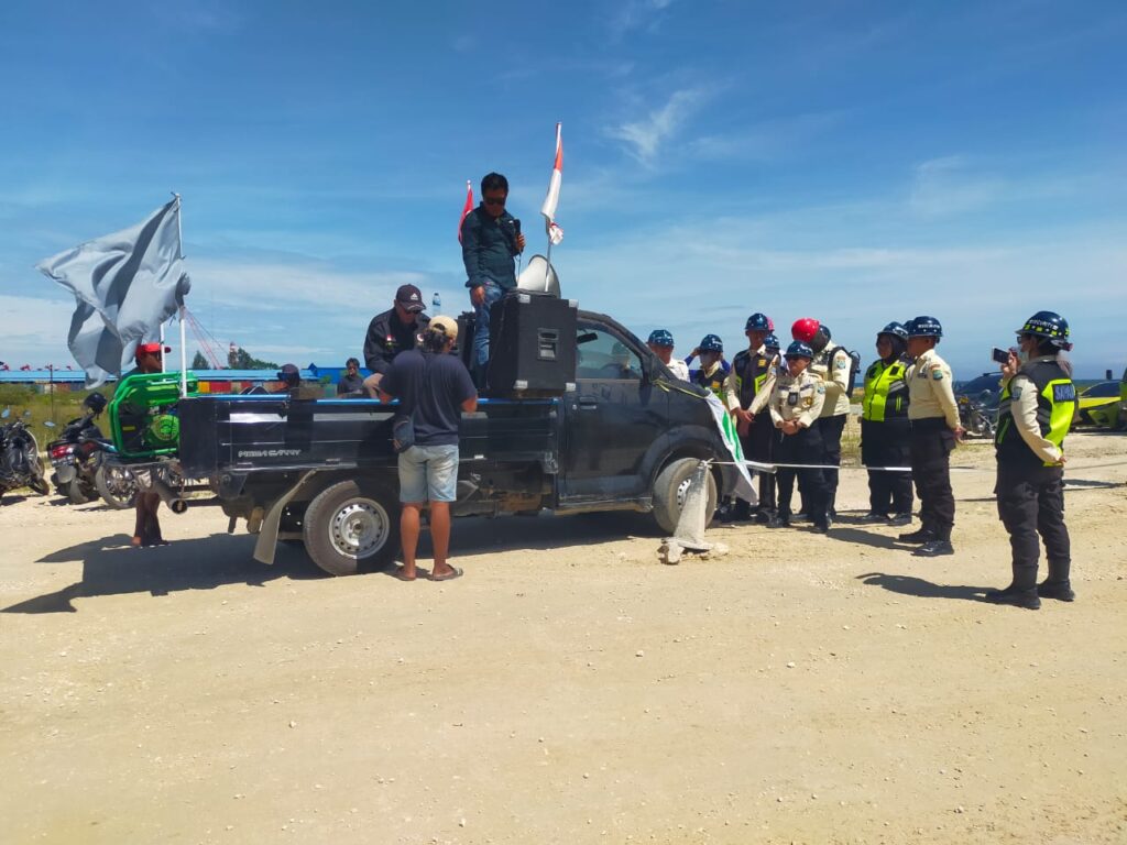 PROYEK STRATEGI NASIONAL ( PSN ) LINGKAR INDUSTRI TABANG PT.BTIIG WARGA MENUNTUT PERUSAHAAN UNTUK PEMBERDAYAAN TKBM