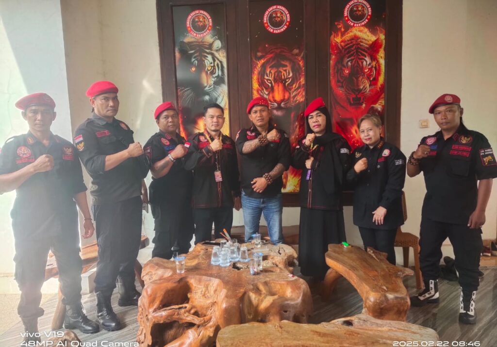 DPP LSM Harimau Serahkan SK Definitif Kepada 3 DPW Berjalan Lancar, Berikut Harapan Ketua Umum