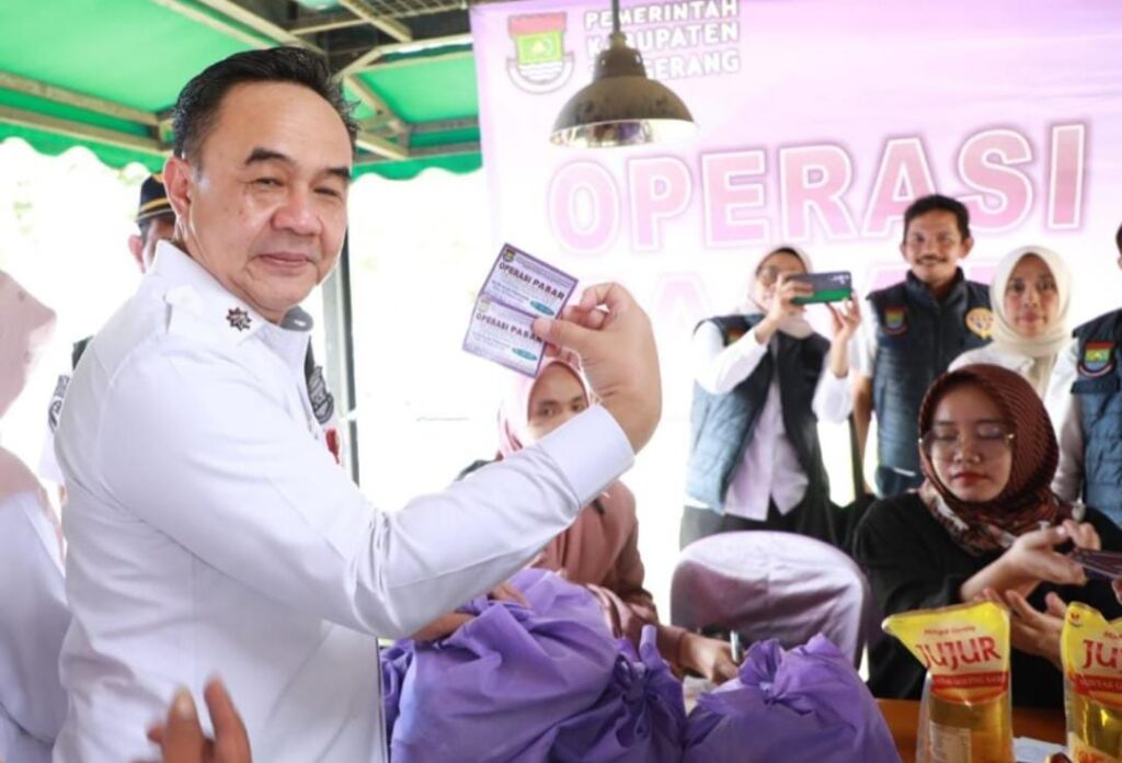 Sekda Kabupaten Tangerang Buka Operasi Pasar Gerakan Pangan Murah