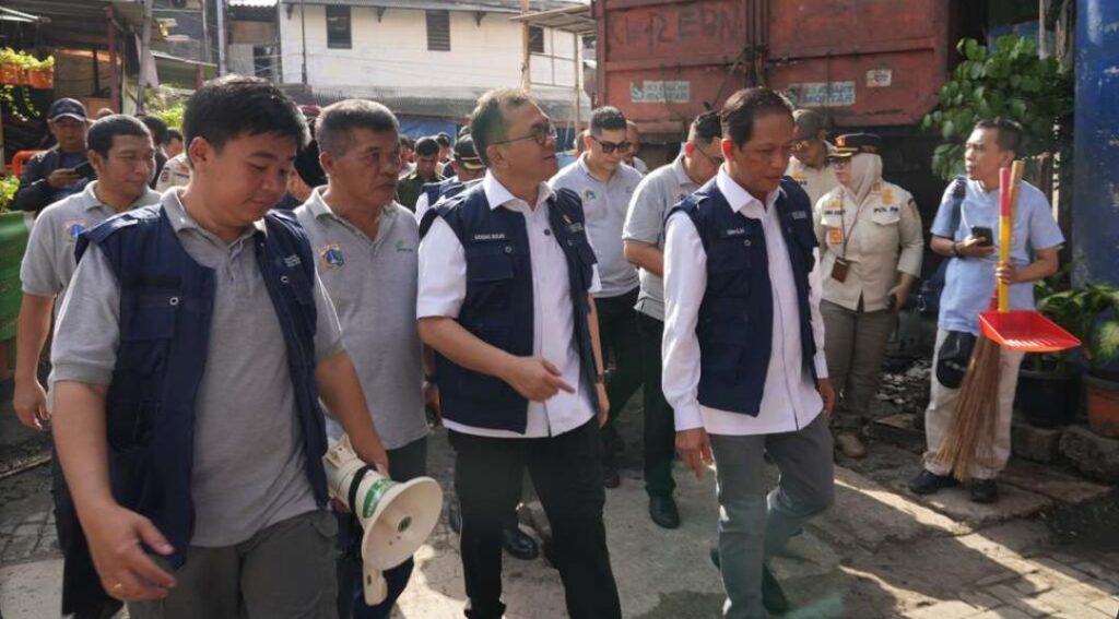 Mendag dan Menteri LH Lakukan GERNAS MAPAN di Pasar Tomang Barat Jakbar