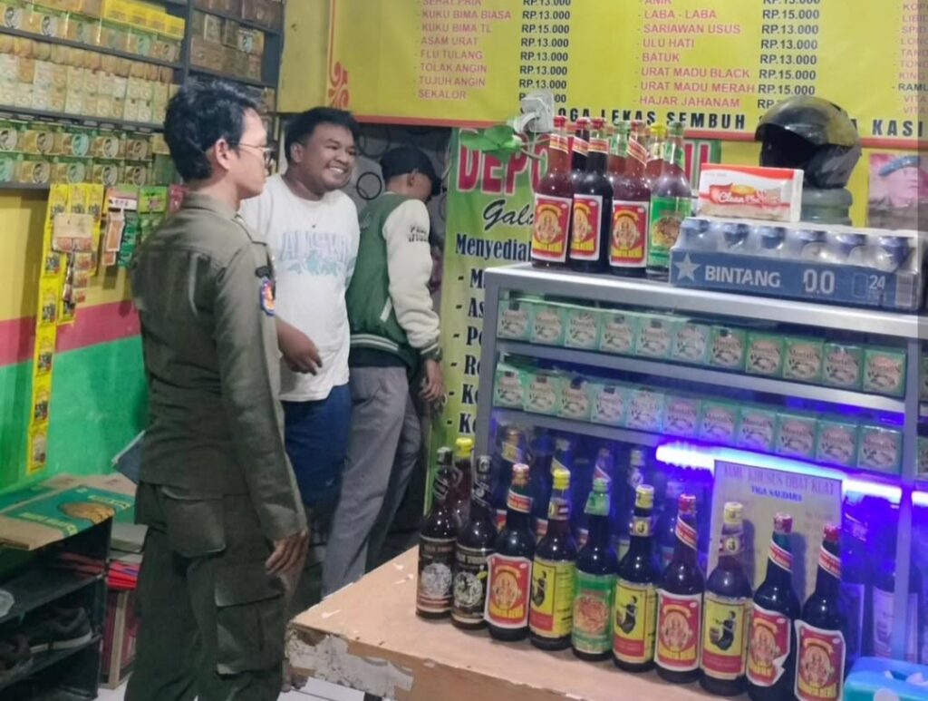Satpol PP Tindak Tegas Penjualan Miras di Depot Jamu