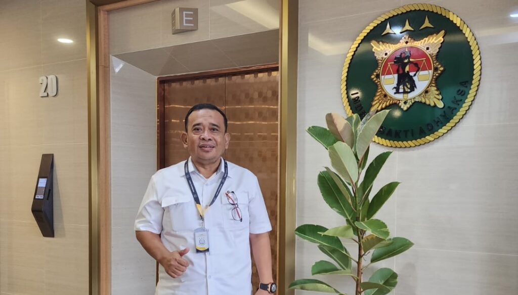 Rahmad Sukendar Pertanyakan Dominasi Marga Siregar di Polda Jambi