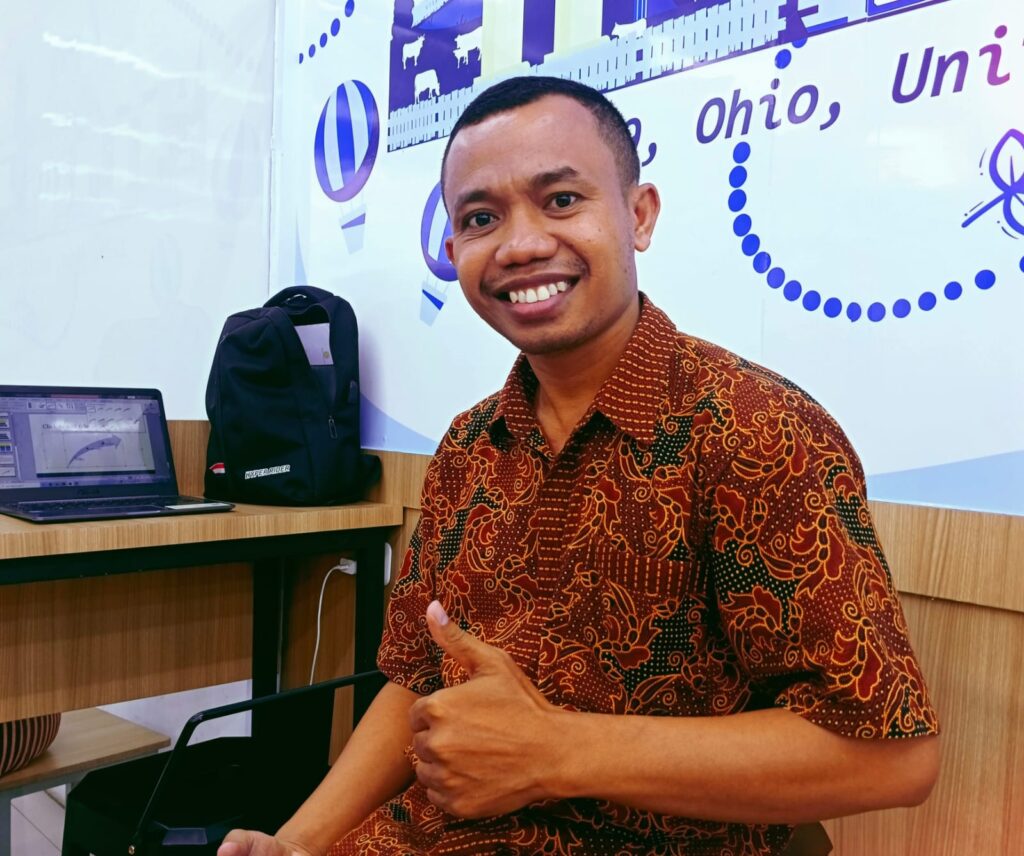 Ruas Jalan Benteng Jawa – Satarteu Rusak Parah, Yohanes Oci Dorong Pemda Matim Agar Dimasukan Dalam Skala Prioritas Tahun Anggaran 2026