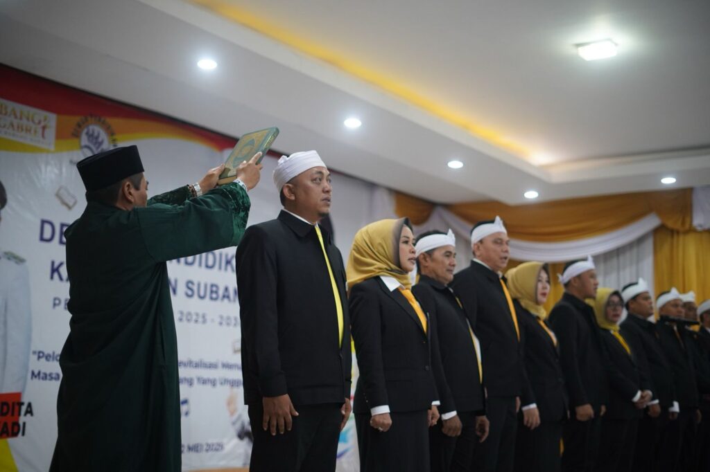 Bupati Subang melantik Kukuhkan Ketua Dewan Pebdidikan, Yang Berharap Difasitasi Gedung