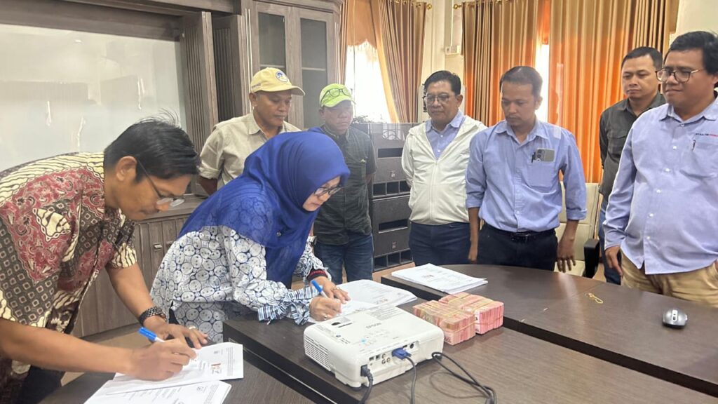 Kolaborasi DLH Kutim dan KPC Sukseskan Mediasi, Tali Asih Jawab Perubahan Lingkungan