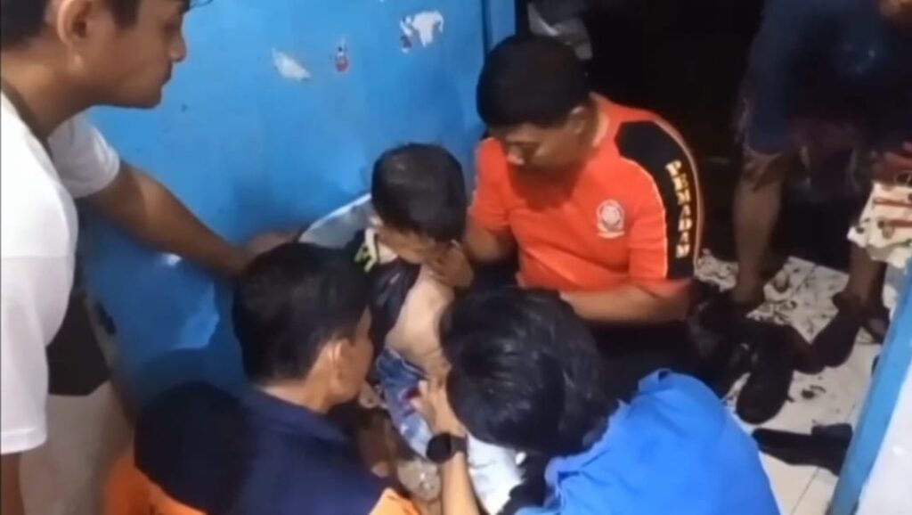 Damkar Kota Pasuruan Selamatkan Bocah 6 Tahun yang Alami Insiden Resleting Terjepit