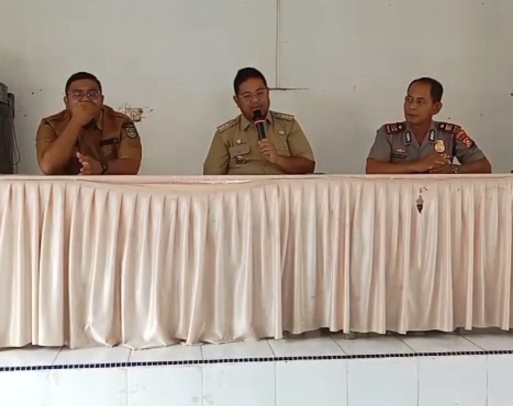 Jalan Rintisan Masyarakat di Kabun Masih Ditutup, Camat Akan Surati Pimpinan PT Padasa Enam Utama