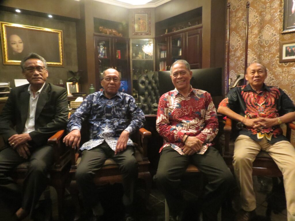 KERUNTUHAN PROFESI ADVOKAT’ : Kriminalisasi Advokat Hendra Sianipar