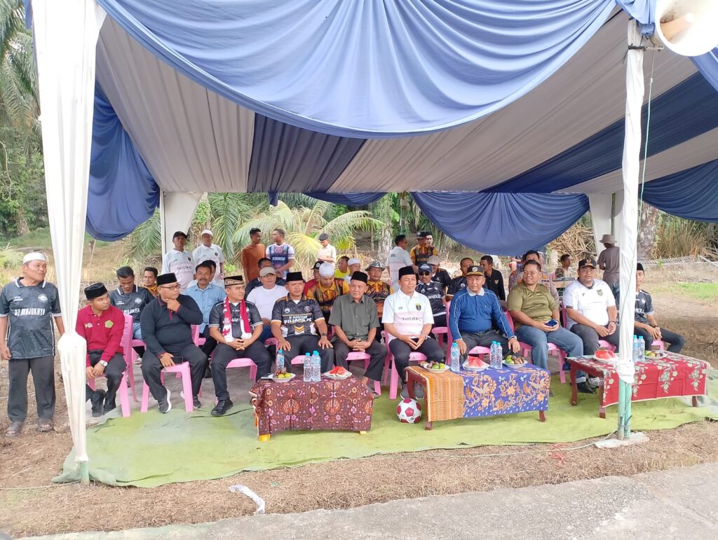 Semarak Sambut Idul Adha, Ninik Mamak Kenagarian Kabun Gelar Turnamen Sepak Bola Antar Persukuan