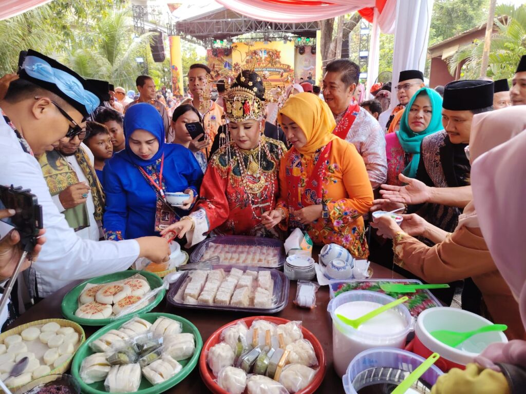 Kerukunan Terjaga: Festival Budaya Betawi Dan Tionghoa Ramaikan Kamal Jelang HUT Jakarta