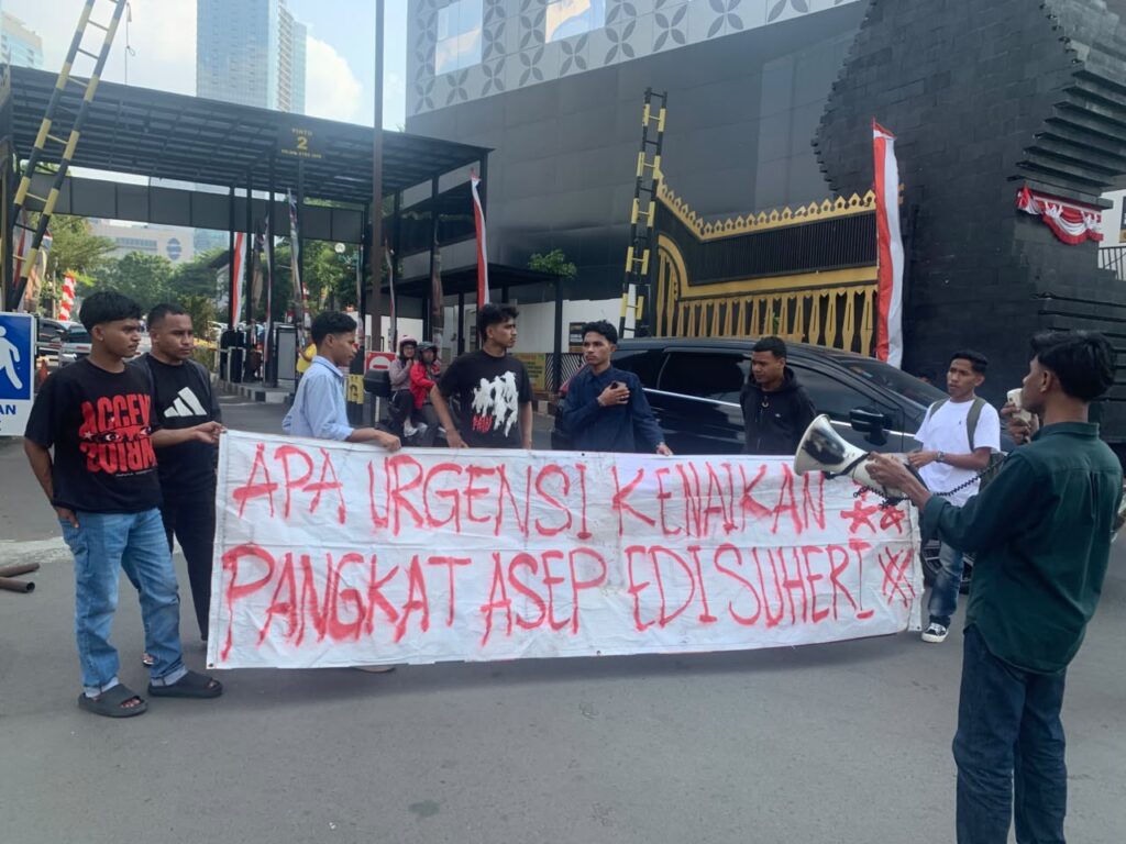 Apa Urgensi Kenaikan Pangkat Komjen Pol. Asep Edi Suheri?