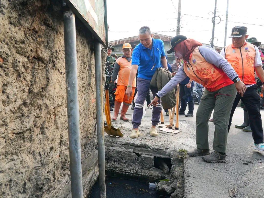 Pemkot Jakarta Barat Gelar Grebek Lumpur, Mitigasi Banjir Jelang Musim Hujan