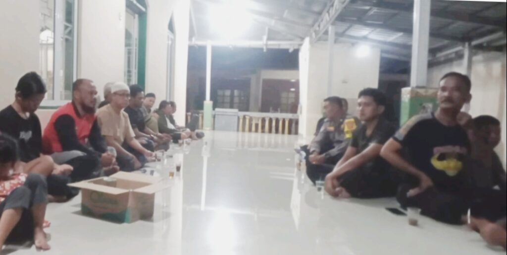 Dari Rumah ke Masjid: Refleksi 1 Tahun Hangatnya Rembukan Warga RT 15 Bersama Ketua Gareng