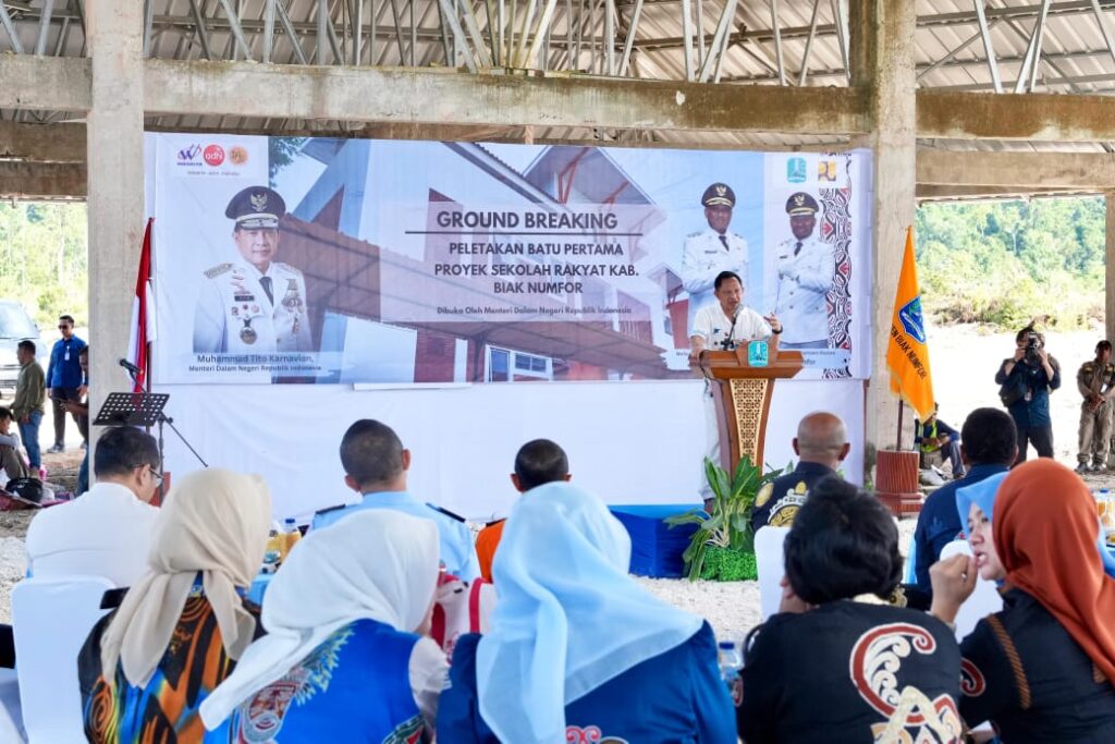 Dukung Program Prioritas Presiden, Mendagri Tito Lakukan Groundbreaking Sekolah Rakyat