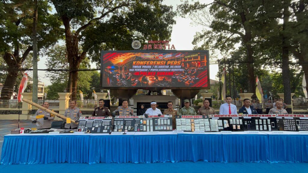 Wakil Bupati Subang Hadiri Konfrensi Pers Mapolres Subang Ungkap Kasus Narkoba & Begal