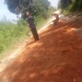 Gotong Royong Laskar RMRB Perbaiki Akses Jalan di Rokan Hulu